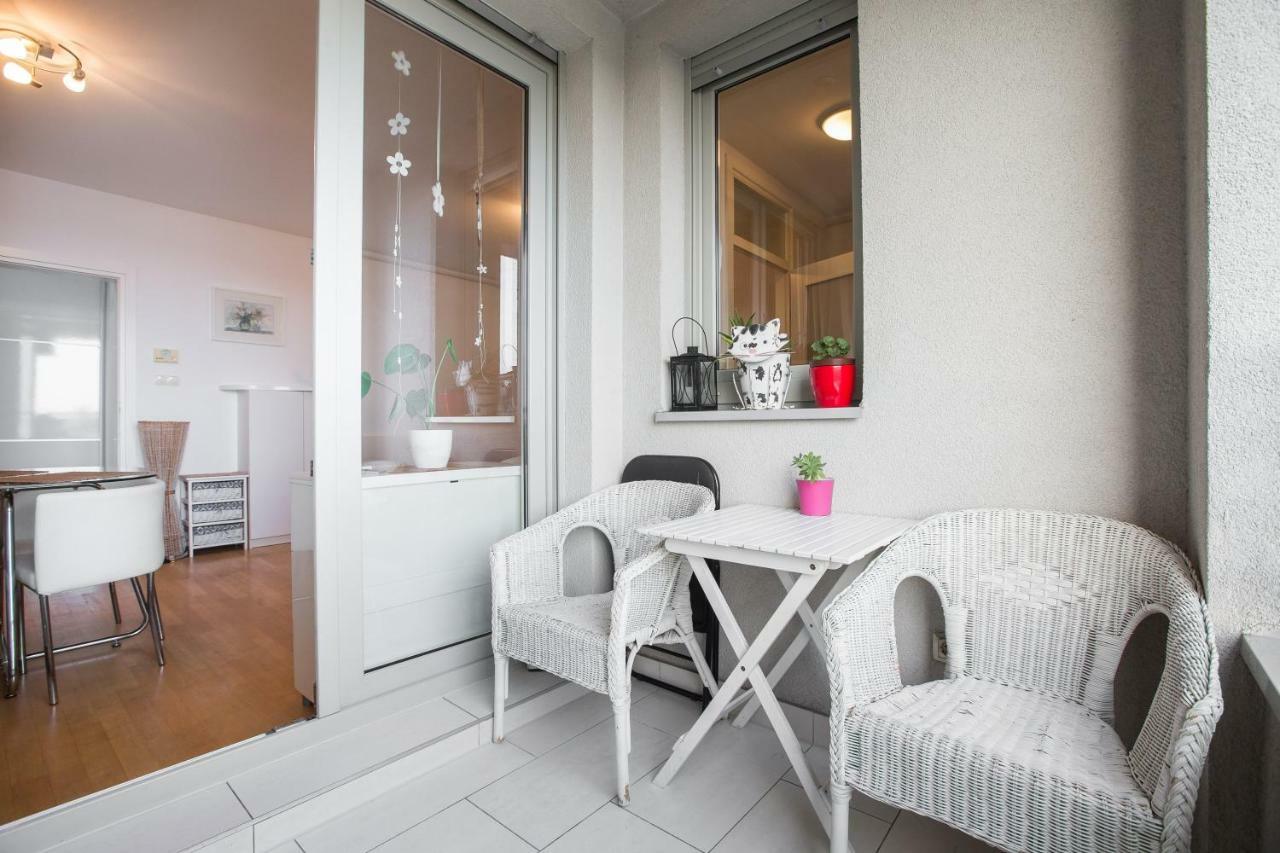 Cozy & Modern Studio With Balcony Zágráb Kültér fotó